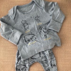 Disney Winnie the Pooh, 2 piece set.
